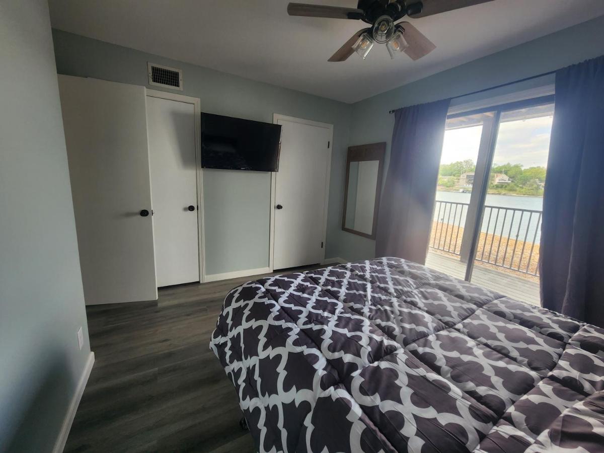 Lakefront Condo With A View Osage Beach Exterior foto