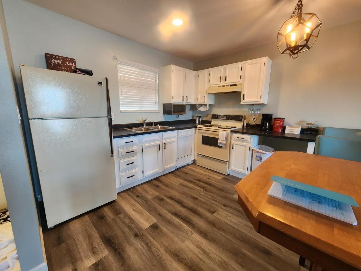Lakefront Condo With A View Osage Beach Exterior foto